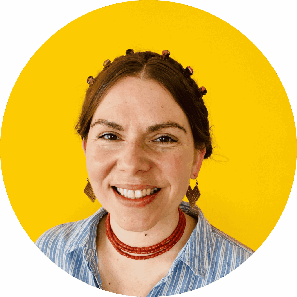 Ula Smykowska hafciarka